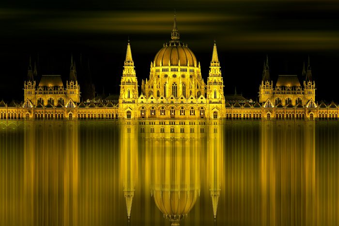 Budapeszt, Eger i zakole Dunaju
